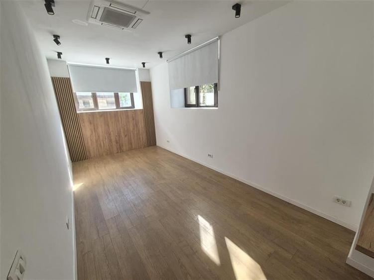 Birou in spatiu coworking la 3 minute de Piata Victoriei - 6