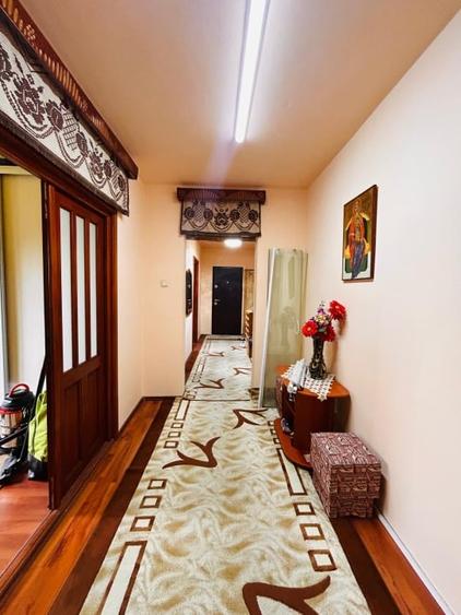 Oferta de vanzare apart. cu 4 cam., 95 mp., Marasti, 270000 Eur - 2