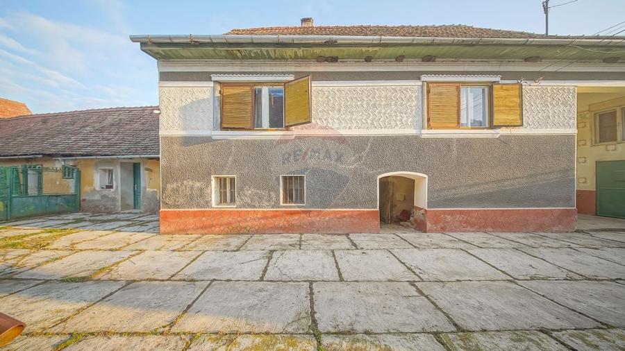 Comision 0%! 2 case Cincu, teren 2134mp, sura & curte libera - 50