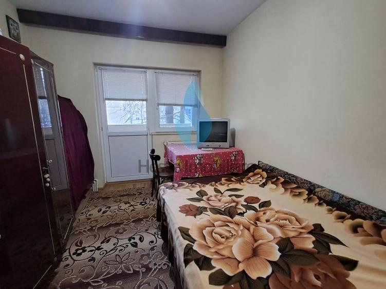 Apartament cu patru camere,doua bai,zona Dacia. - 4