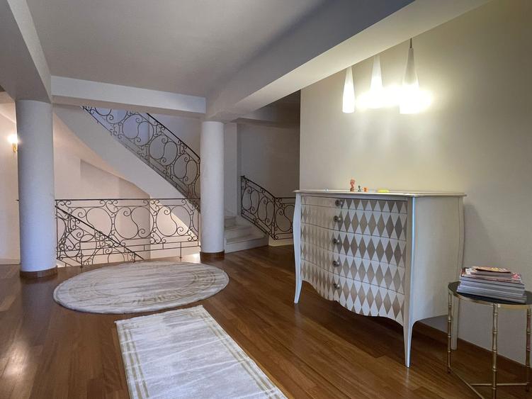 Faleza Nord - Universitate, Vila D+P+2 langa plaja, mobilata si utilata lux - 31