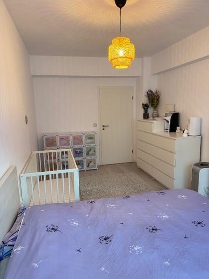 Proprietar - ap 2 camere decomandat - 10