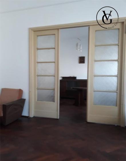 Apartament 3 camere - Centrul Vechi - Renovabil - 3