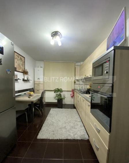 Apartament cu 2 camere, 54 mp, etaj 3/4 Zona Decebal