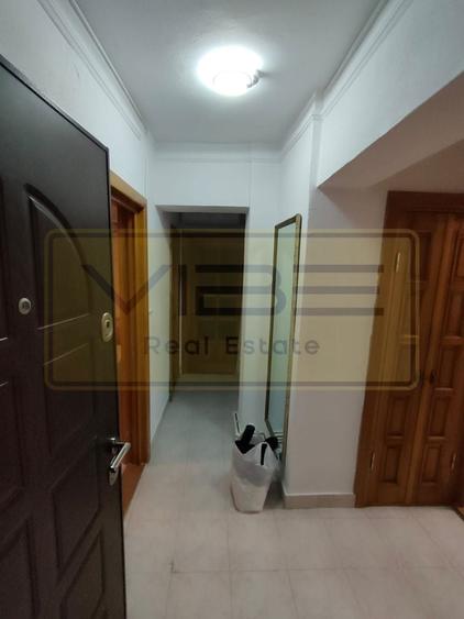 Alpha Bank-  Pacurari- 2 camere  Decomandat 399 euro - 4