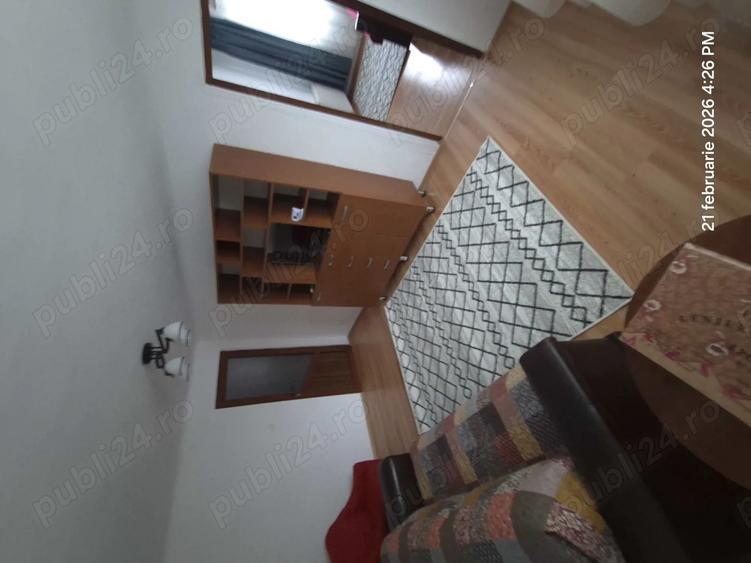 Inchiriez apartament 3 camere - 1