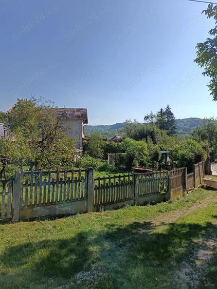Teren de 800 mp, în Costești