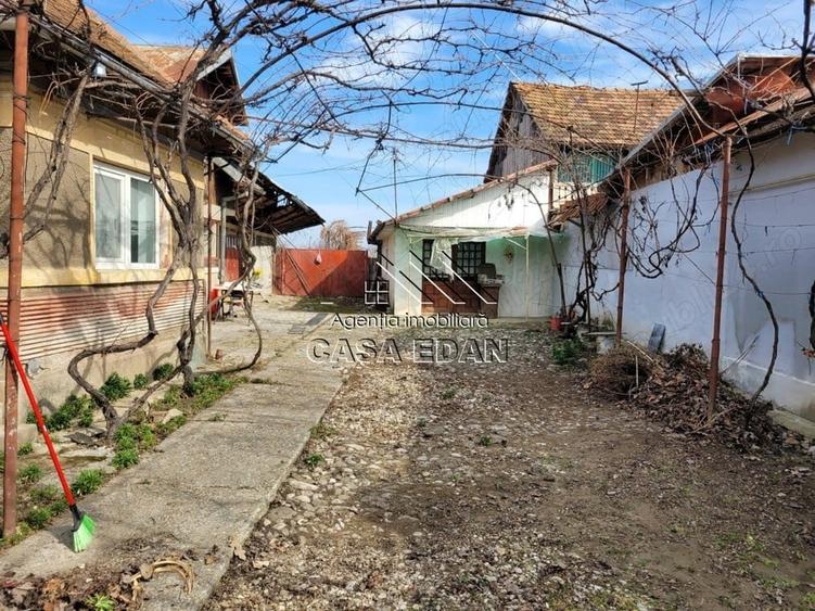 Casă cu 4 camere în Filipeștii de Târg