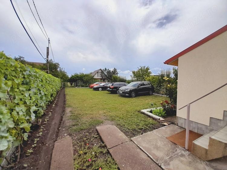 Casă cu 3 camere cu Teren 700 Mp în Central
