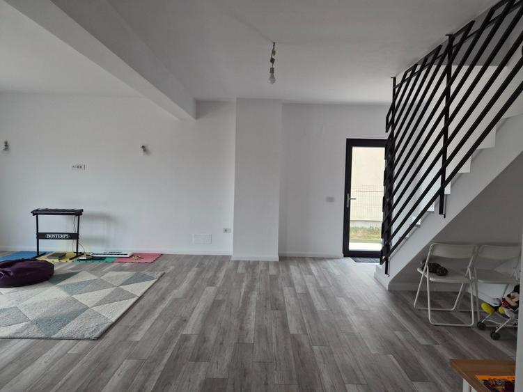 Casa Individuala Moderna P+1E+M, Oras Bragadiru - Centru - 3