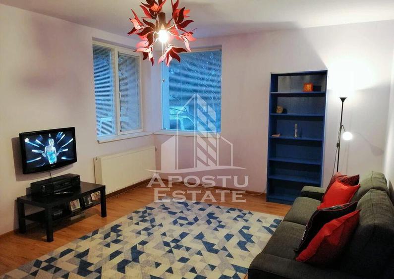 Casa de inchiriat, curte proprie si loc de parcare, zona ... - 6