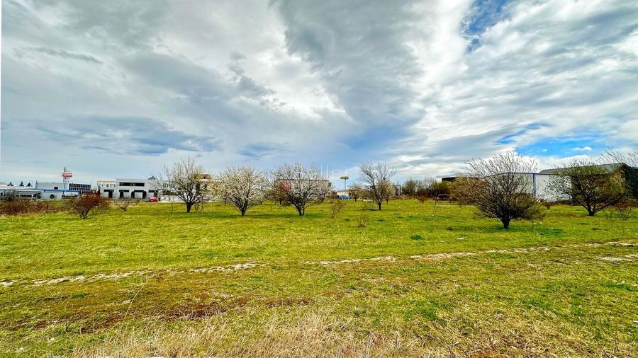 Teren Intravilan Zona Rezidentiala - 10