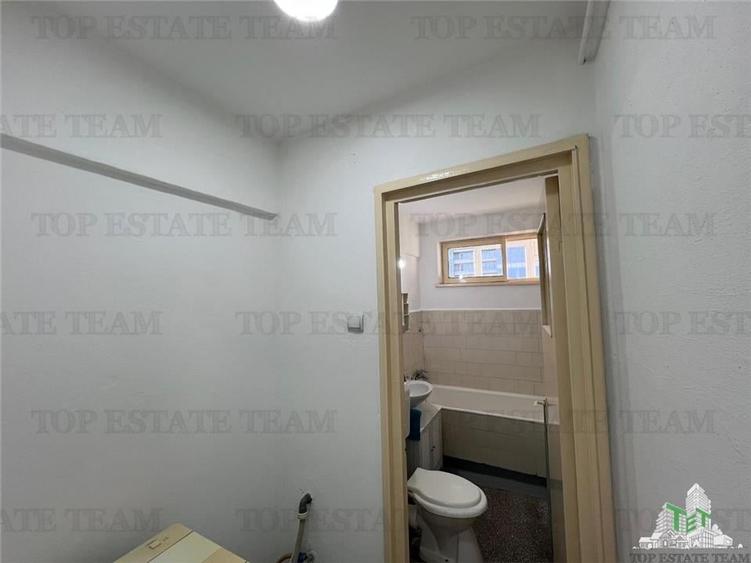 Apartament 3 camere + 2 balcoane cu o priveliste senzationala si pe fata si pe s - 10