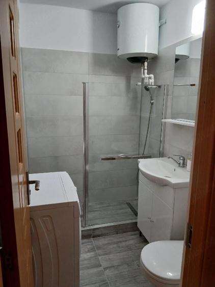 Inchiriez apaament o camera Dr.Tr.Severin zona ,,Dunarea - 5