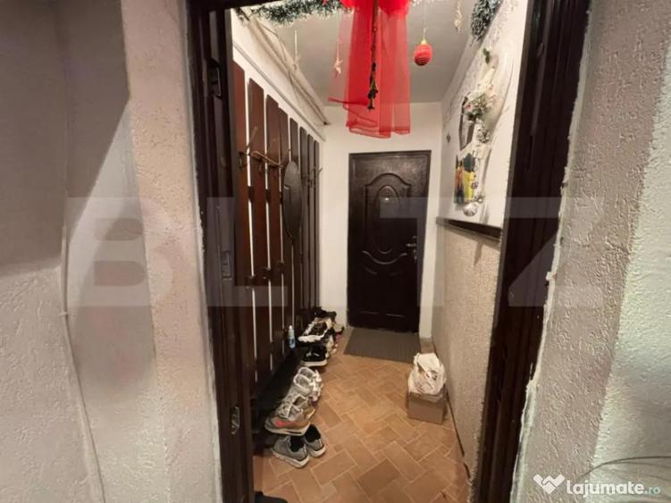 Apartament de vanzare, cu 3 camere, zona Micro 5 - 7