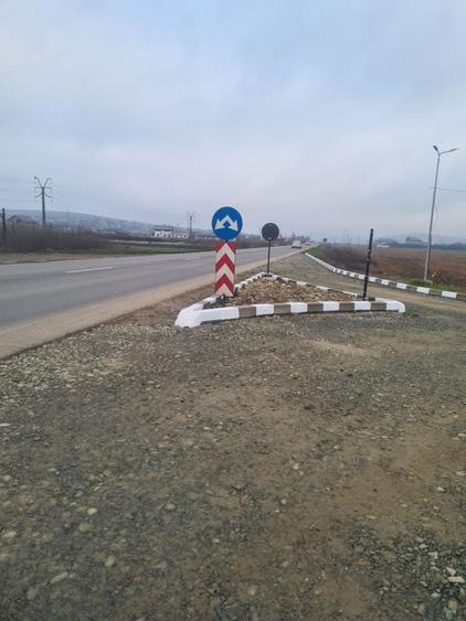 Vand teren 6437 mp acces DN 24 iesire Vaslui Moara grecilor - 1