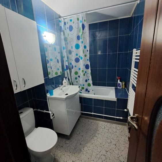 Inchiriez apartament 2 camere - 3