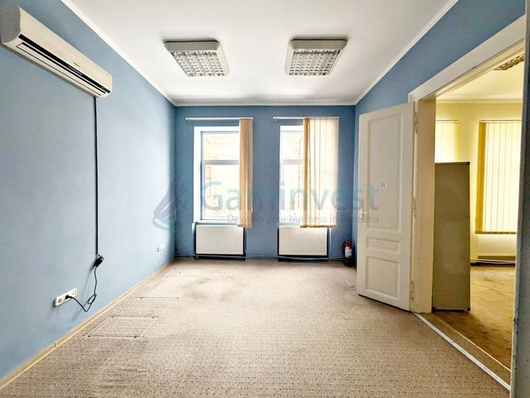 Spatiu de birou de inchiriat , 4 incaperi , zona centrala, Oradea - 1
