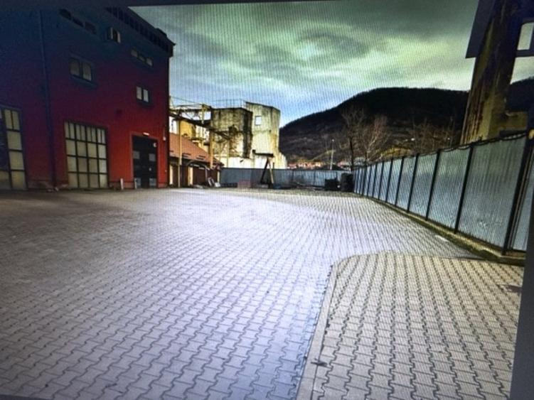 SPATIU INDUSTRIAL  cu vad stradal ! - 5