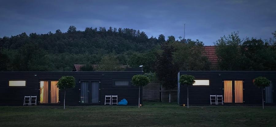 Hotel/Pensiune, de 15 mp, în Buzad