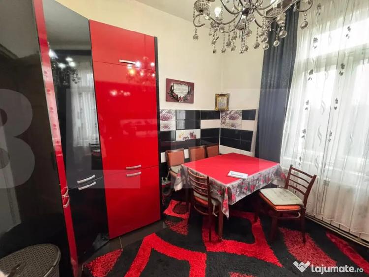 Casă cu 3 camere cu Teren 451 Mp în Central