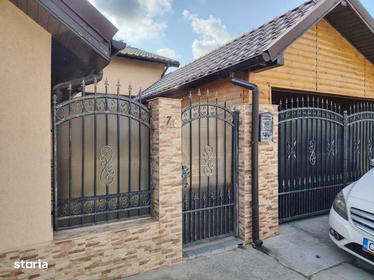 Casă cu 4 camere cu Teren 400 Mp în 23 August