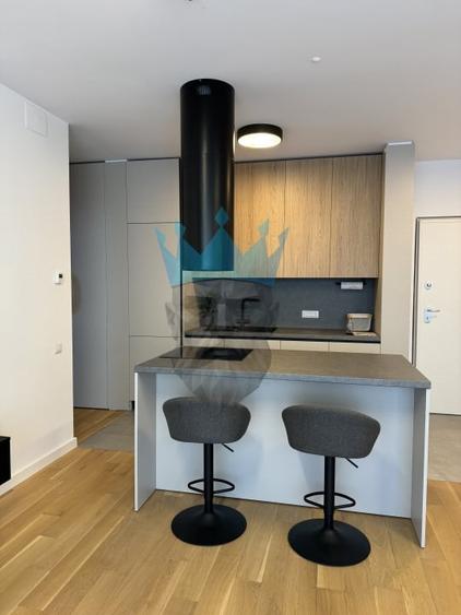 Apartament cu 2 camere semidecomandat, mobilat în Timpuri Noi