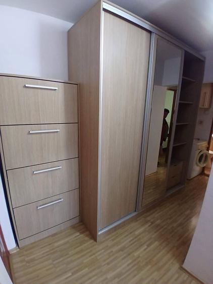 Apartament cu 2 camere decomandat în Buzaului