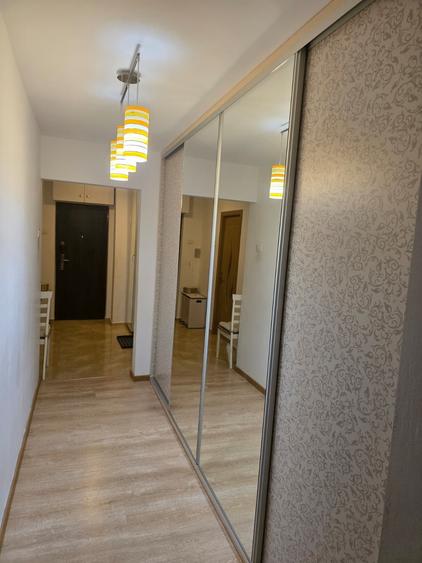 Apartament cu 3 camere decomandat în Alexandru cel Bun