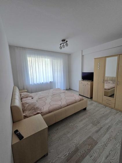Garsonieră decomandată în Central
