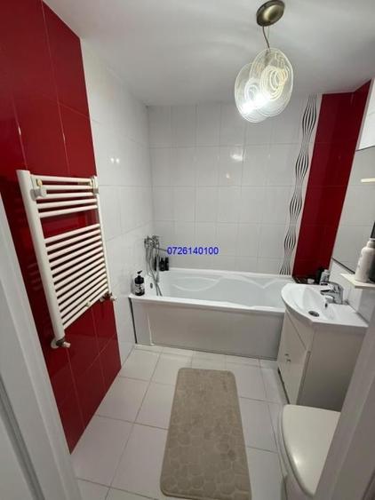 Apartament cu 3 camere, mobilat în Delfinariu