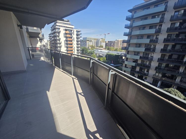 Apartament cu 2 camere semidecomandat în Sopor