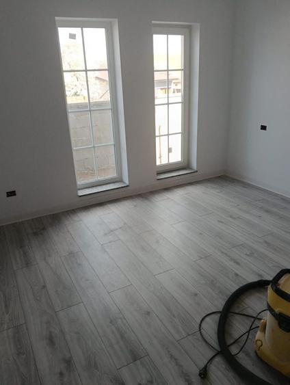Casă cu 3 camere în Sânandrei