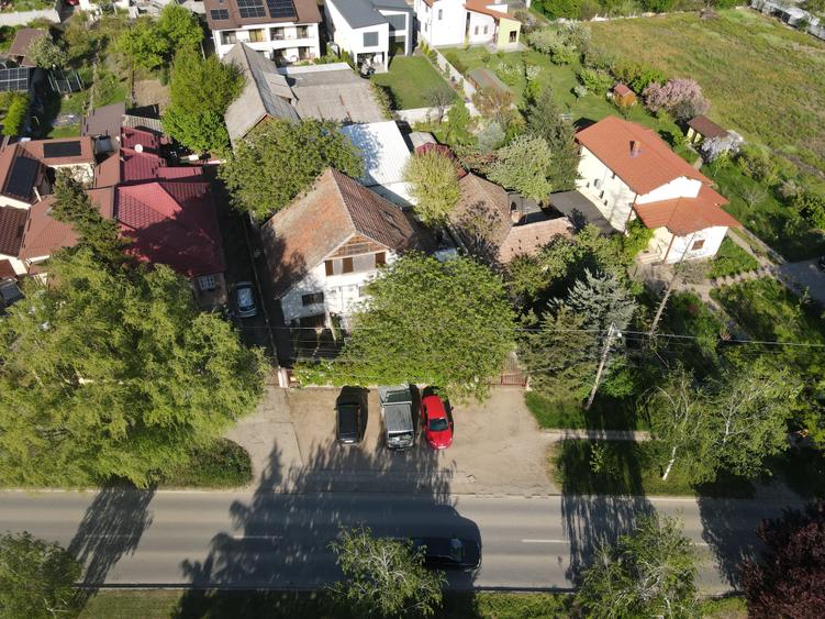 Casă individuală cu 4 camere cu Canalizare în Calea Urseni