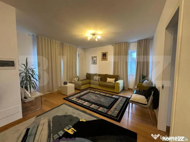 Casă cu 7 camere cu Teren 163 Mp în Lucian Blaga