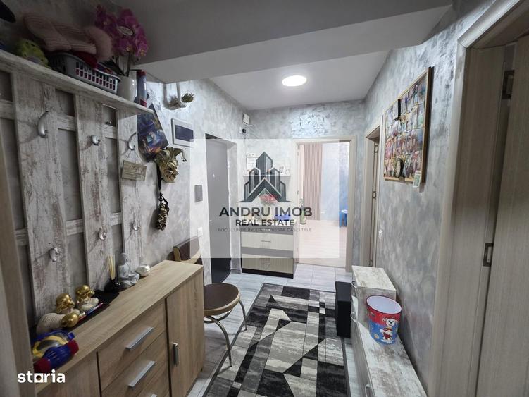 Apartament cu 2 camere decomandat, mobilat în Metalurgiei — fotografia 1