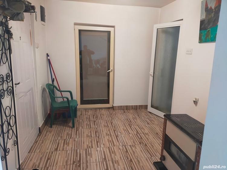 Casă cu 3 camere cu Teren 264 Mp în Hunedoara