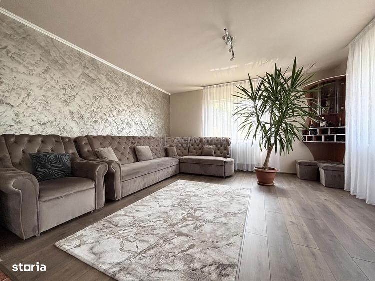 Casa - Vila - str. Piatra Craiului - 7