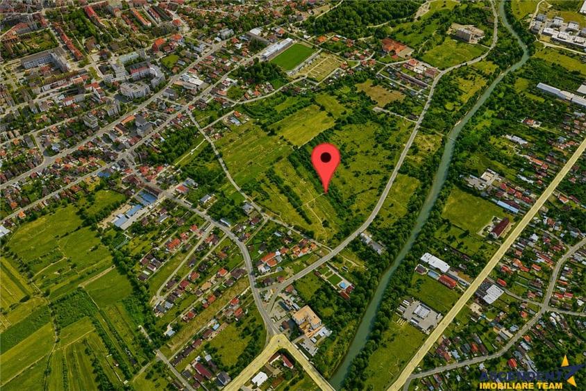 Teren de 1537 mp, în Central