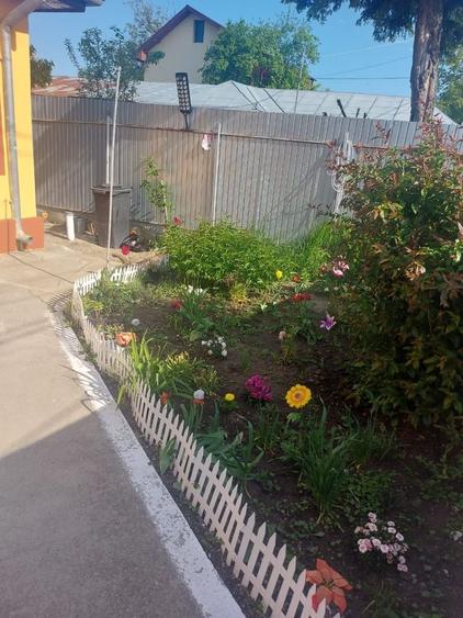 Casă cu 4 camere în Glina