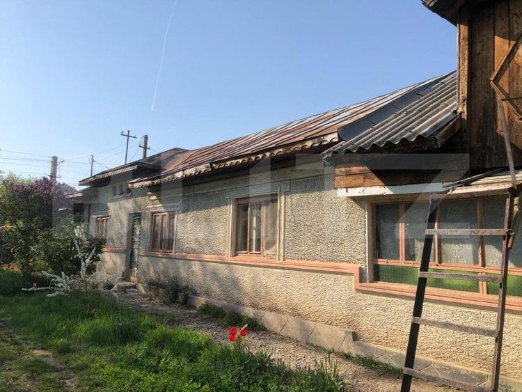 Casă individuală cu 4 camere cu Garaj în Lazuri