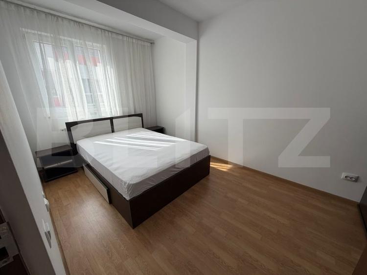 Apartament cu 2 camere semidecomandat, mobilat în Florești