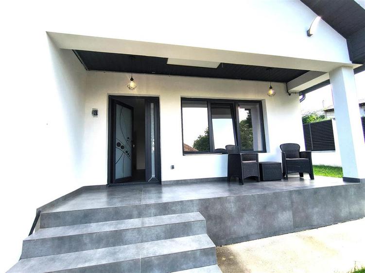 Casă cu 3 camere cu Teren 260 Mp în Valu lui Traian