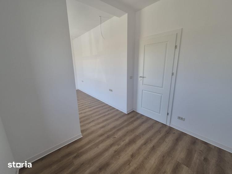 Casă cu 4 camere cu Teren 350 Mp în Central