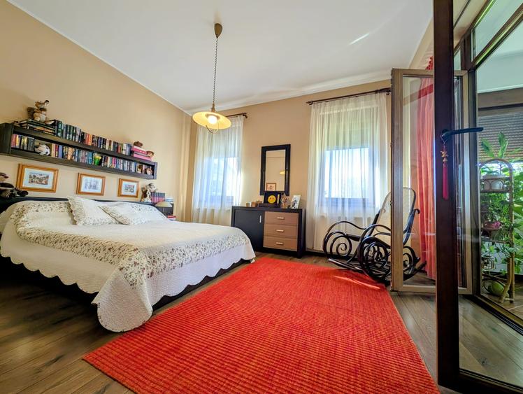 Jiului-Coralilor-Damaroaia,eleganta,robusta,garaj,curte intima,vegetatie matura - 26