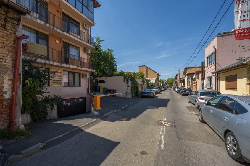 Primaria S1 - Apartament - loc de parcare suprateran - acces dublu - 15