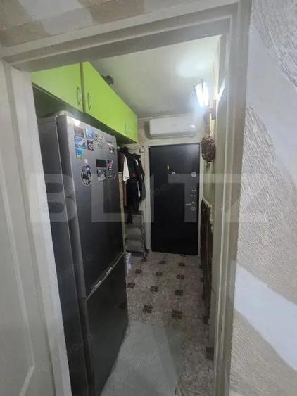 Garsoniera de vanzare, comfort 1, zona Pensiunea Beny - 2