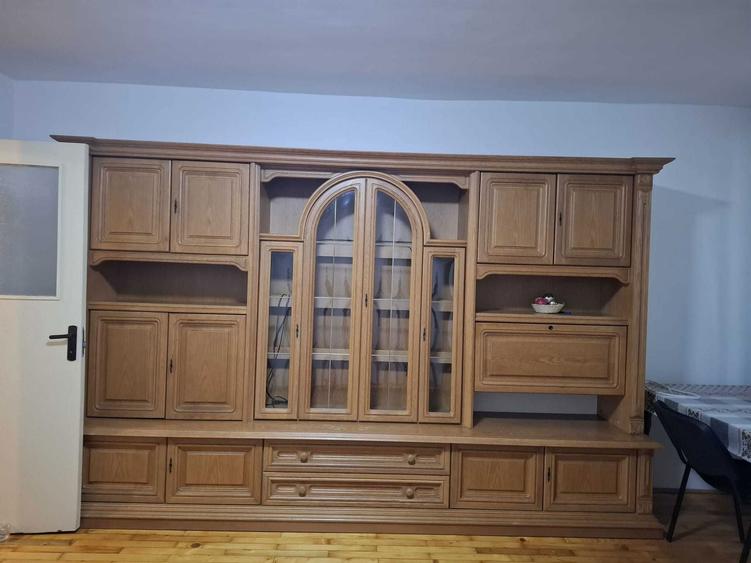 inchiriez garsoniera pe str Dambovitei - 1