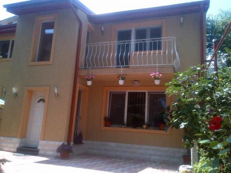 Firme  Vila P+1  Mosilor - Traian   4 camere, 110 mp. + curte 100mp. Parcare  - 3