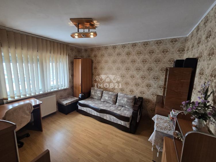 Vanzare apartament 4 camere, cu vedere panoramica, in zona Eroilor Ploiesti - 2